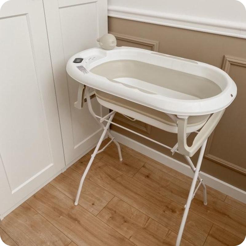 Ośmiotygodniowy szczeniak